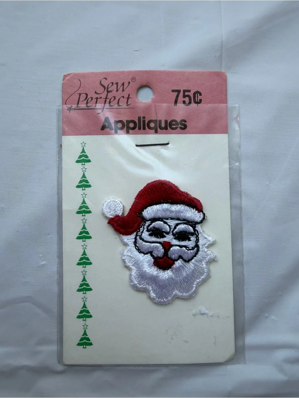 VINTAGE Sew Perfect Santa Claus Embroidered Patch Applique Deadstock NIP